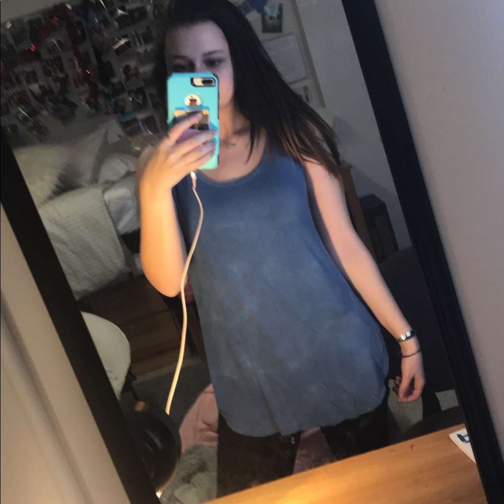 LA Threads Sleeveless Tunic
